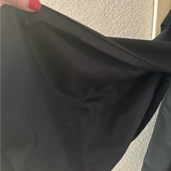 GSTQ Women's Black Cape Jacket - Picture 6 of 10